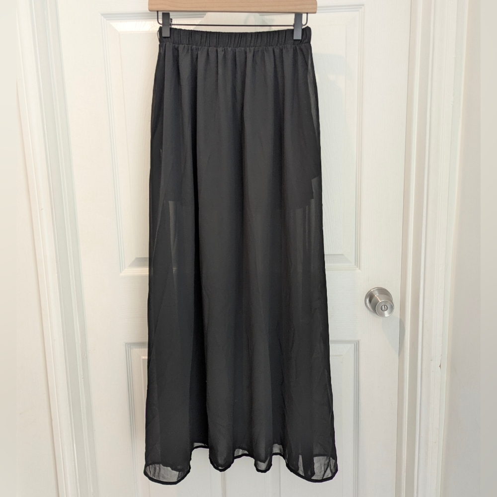 Hot Topic Long Maxi Sheer Overlay Double Skirt with Pockets XS